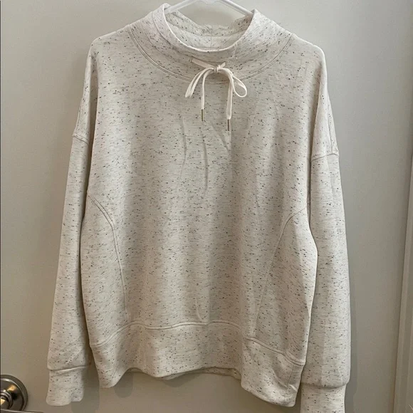 Varley Oakdale Doublesoft Cream Sweatshirt M worn once washed once! - Picture 2 of 7